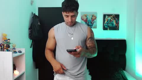 Darius Phoenix  online show from May 2026 06:38:02 PM