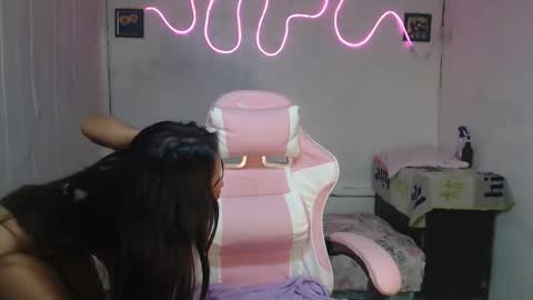 dark_angel143 online show from September 2025 07:55:02 AM