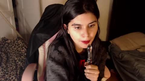 Moony online show from February 2025 05:58:01 AM