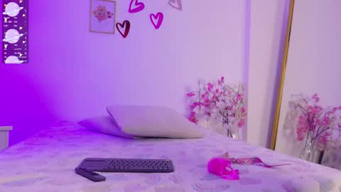 Snapshot of dark_angell77 chatting on March 2026 11:06:01 AM dark_angell77 online show from March 2026 11:06:01 AM