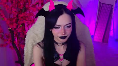 Snapshot of dark_diva chatting on February 2026 09:05:02 PM Diva online show from February 2026 09:05:02 PM