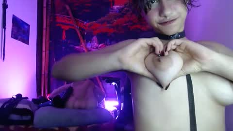 Snapshot of dark_doll5 chatting on February 2025 11:37:02 PM dark_doll5 online show from February 2025 11:37:02 PM