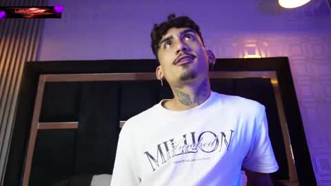 Snapshot of dark_eros_ chatting on April 2026 04:01:01 AM Sr. Eros online show from April 2026 04:01:01 AM