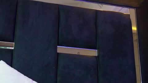 Snapshot of dark_eros_ chatting on April 2026 06:19:01 AM Sr. Eros online show from April 2026 06:19:01 AM