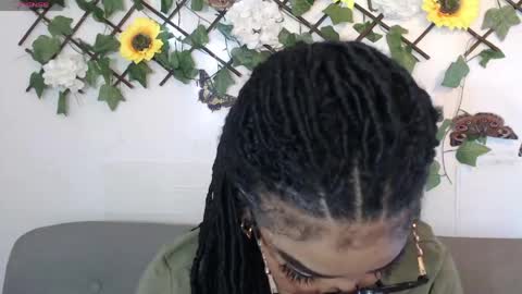 dark_flama online show from April 2026 12:50:01 AM