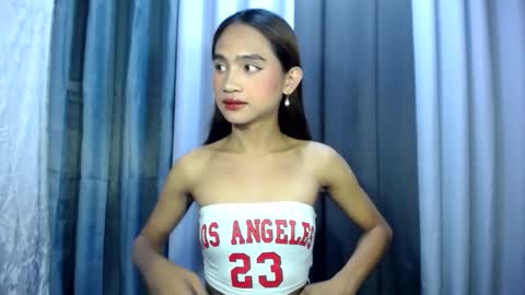 Snapshot of dark_hurohuro19 chatting on March 2026 08:17:01 AM LIANNA online show from March 2026 08:17:01 AM