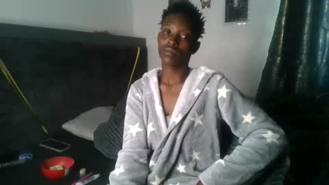 Snapshot of dark_mellanin chatting on June 2026 07:18:01 AM dark_mellanin online show from June 2026 07:18:01 AM