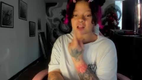 Snapshot of dark_miau chatting on November 2025 05:17:01 PM miau online show from November 2025 05:17:01 PM