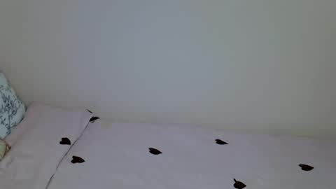 dark_petite_ online show from May 2026 08:39:01 PM