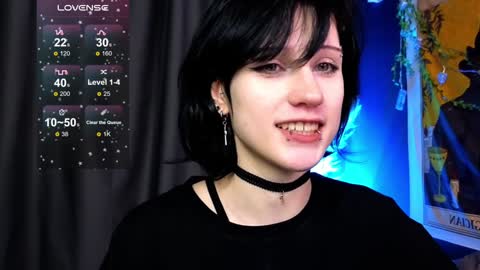 Snapshot of dark_vamp_ chatting on December 2024 12:34:02 AM Vamp online show from December 2024 12:34:02 AM
