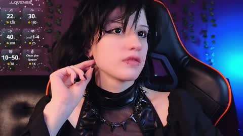 Snapshot of dark_vamp_ chatting on January 2025 03:39:02 AM Vamp online show from January 2025 03:39:02 AM