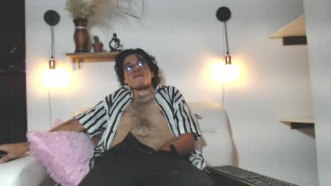 Snapshot of dark_yeager chatting on April 2026 09:45:01 PM dark_yeager online show from April 2026 09:45:01 PM