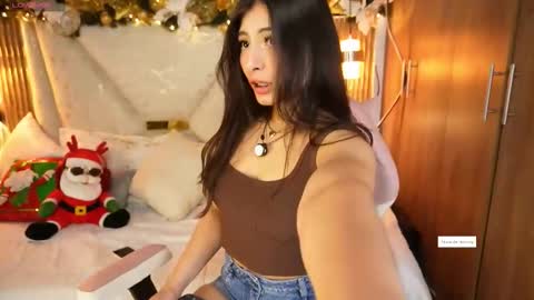 Angel Darcy  online show from November 2025 11:36:02 PM