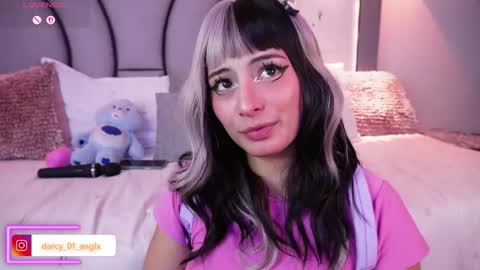 Angel Darcy  online show from May 2026 01:00:02 AM