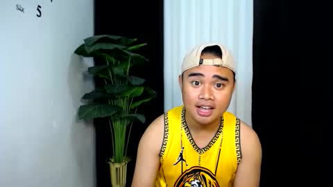 darkash10 online show from December 2024 02:32:01 AM