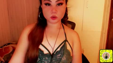 Snapshot of darkbirde chatting on November 2025 05:52:01 PM Rose Dawson online show from November 2025 05:52:01 PM