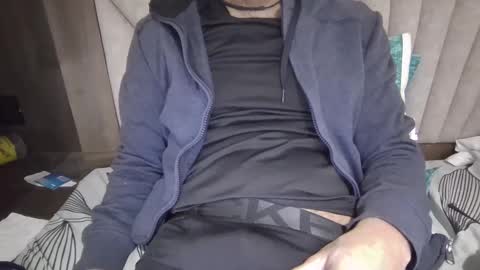 Snapshot of darkbud03 chatting on February 2025 03:50:01 PM just a guy online show from February 2025 03:50:01 PM