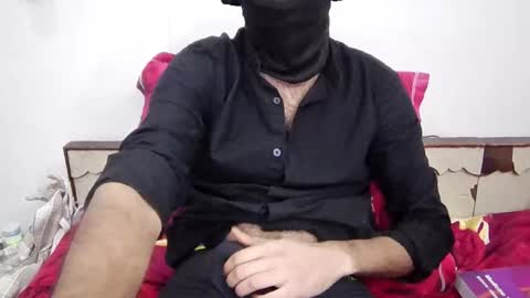 Snapshot of darkbud03 chatting on November 2025 07:35:01 PM just a guy online show from November 2025 07:35:01 PM