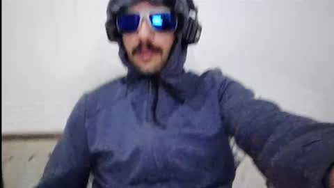 Snapshot of darkbud03 chatting on January 2026 04:09:01 PM just a guy online show from January 2026 04:09:01 PM