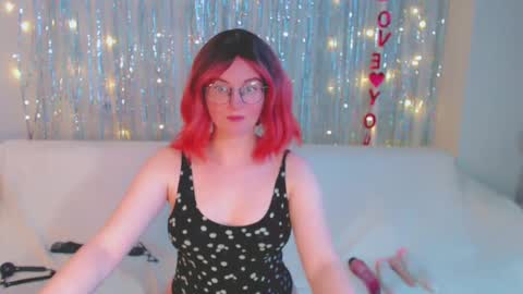 Kelly online show from December 2024 09:54:02 AM