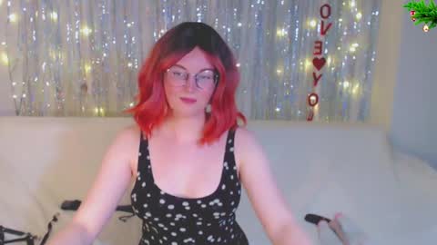 Kelly online show from December 2024 01:00:02 PM