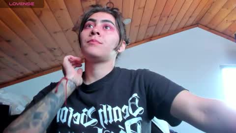 Snapshot of darkness_joones chatting on March 2026 05:01:02 PM Darkness online show from March 2026 05:01:02 PM