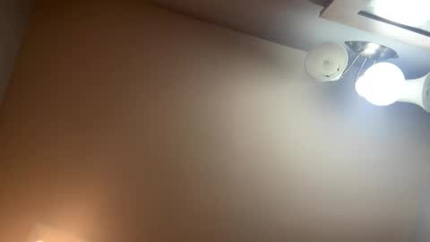 darknite083072 online show from November 2025 10:23:01 PM