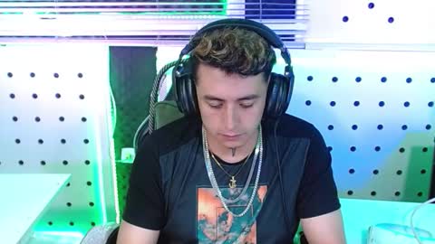 DARKO0717 online show from November 2025 12:53:02 AM