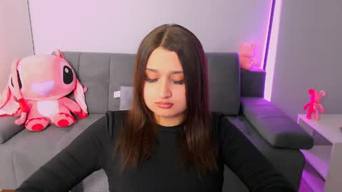 Amelie online show from May 2026 06:15:02 PM