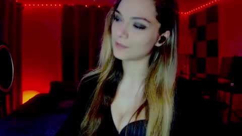 Snapshot of darkskullmistress chatting on September 2025 02:55:01 AM roseredgoddess online show from September 2025 02:55:01 AM