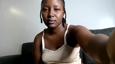 Snapshot of darktanqueen chatting on March 2025 02:51:02 AM darktanqueen online show from March 2025 02:51:02 AM