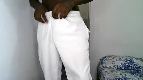 Darktemp  online show from December 2025 03:35:01 AM