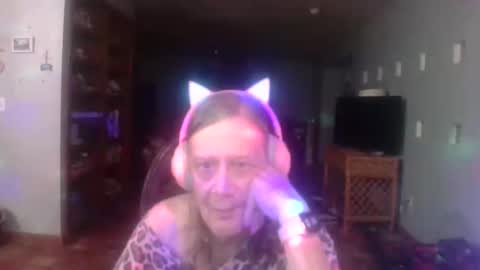 darla_darling1222101 online show from May 2026 12:21:01 PM