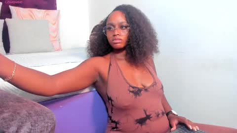 Darle Volant online show from September 2025 10:44:01 PM