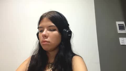 Sarah online show from February 2026 09:02:01 PM