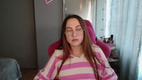 Snapshot of darleneblair chatting on September 2025 08:52:02 AM Riley online show from September 2025 08:52:02 AM