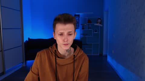 Snapshot of darling__oliver chatting on December 2024 05:33:02 PM your lovely Oli online show from December 2024 05:33:02 PM