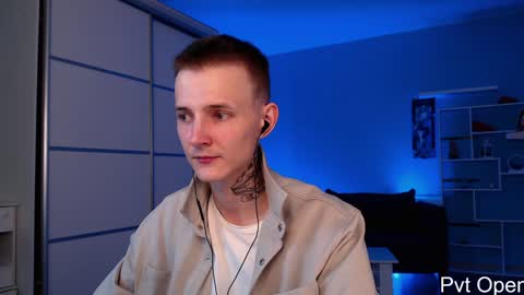 Snapshot of darling__oliver chatting on January 2025 09:29:02 PM your lovely Oli online show from January 2025 09:29:02 PM