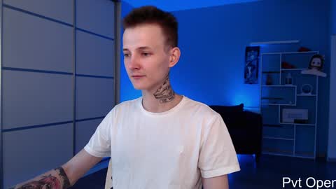 Snapshot of darling__oliver chatting on January 2025 05:34:01 PM your lovely Oli online show from January 2025 05:34:01 PM