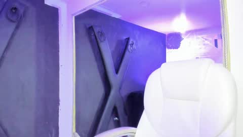 Darling online show from February 2025 12:37:01 PM