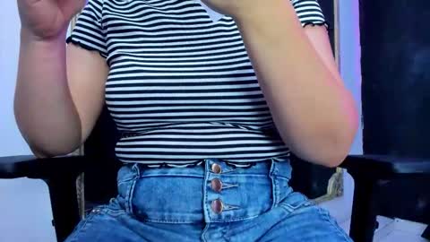 Darling online show from November 2025 02:00:01 PM