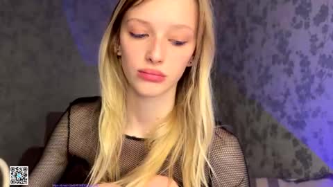 Snapshot of darlingdarinka chatting on November 2025 08:40:01 PM D online show from November 2025 08:40:01 PM