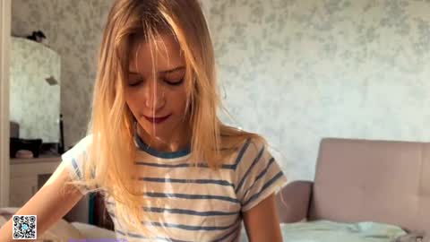 Snapshot of darlingdarinka chatting on November 2025 09:52:02 AM D online show from November 2025 09:52:02 AM