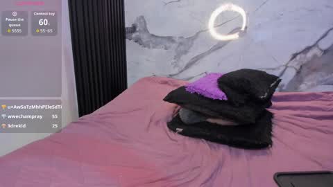  Darnell Queen online show from April 2026 12:18:02 PM