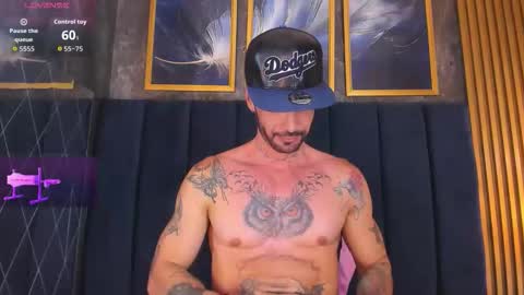 darwin_horny2 online show from May 2026 09:42:02 PM