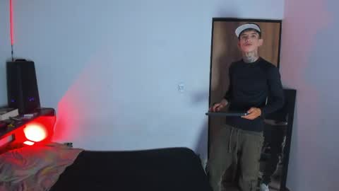 darwin_stark online show from May 2026 07:24:02 AM