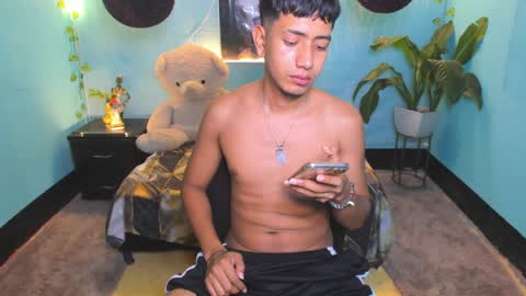 darwinandbrayan online show from April 2026 10:08:02 PM