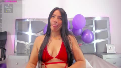 Snapshot of dashafoxxx chatting on December 2024 03:22:02 AM Dasha Foxxx online show from December 2024 03:22:02 AM