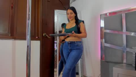 Snapshot of dashafoxxx chatting on March 2025 12:55:01 PM Dasha Foxxx online show from March 2025 12:55:01 PM