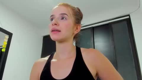 Dafne online show from February 2026 01:34:02 AM